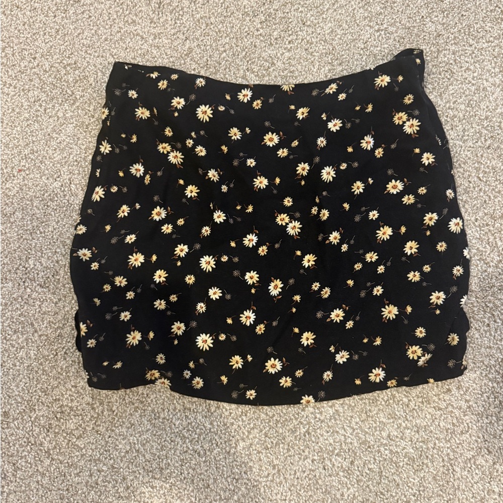 Forever 21 Black Floral Mini Skirt
